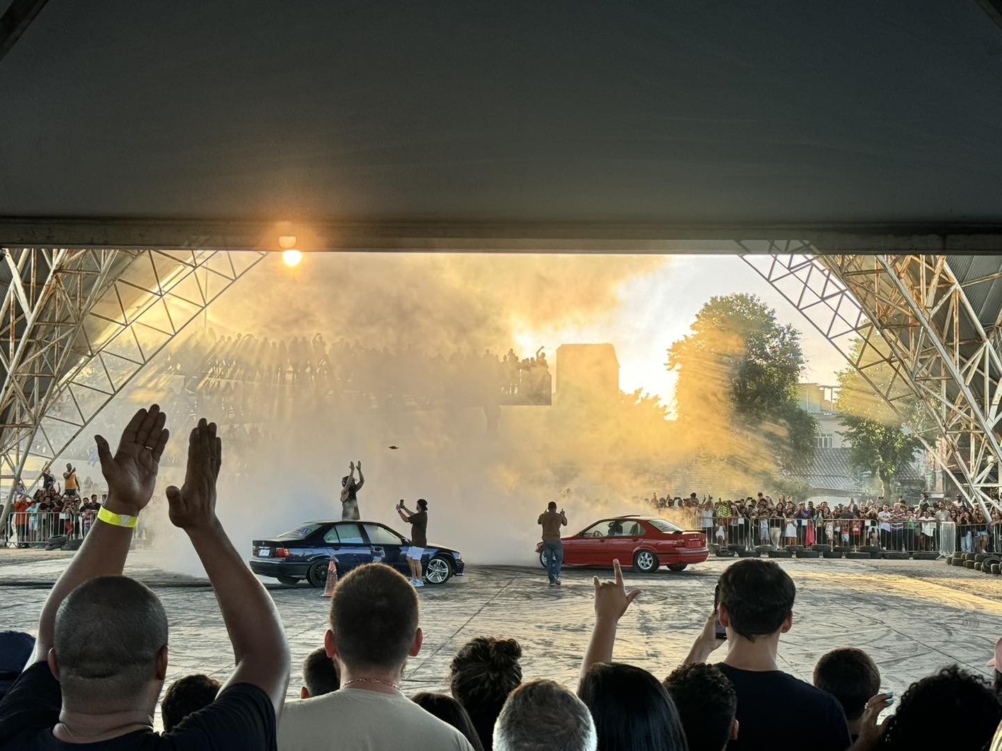 ​*Car Fest: Barra Mansa é palco de manobras radicais e show de carros*